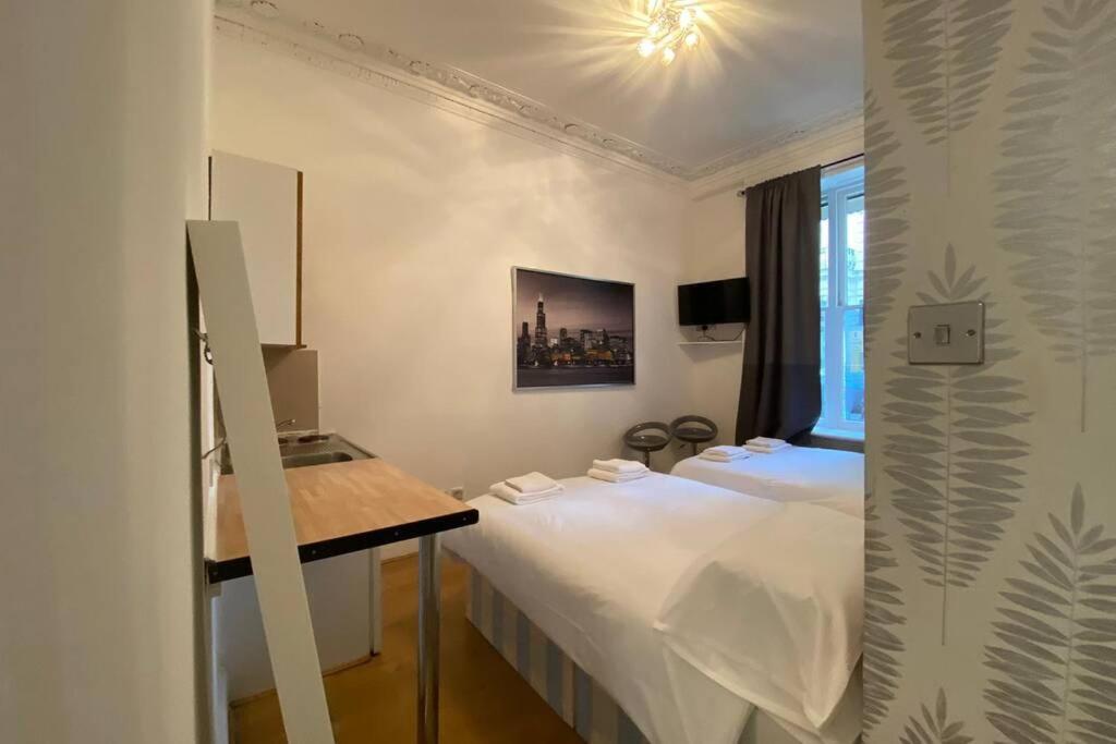 F6-Comfy Ground Flr Studio Fits 4- Near Paddington London Bagian luar foto